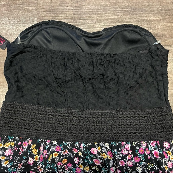 082 NWT Strapless Hanky Hem Dress - Picture 5 of 5